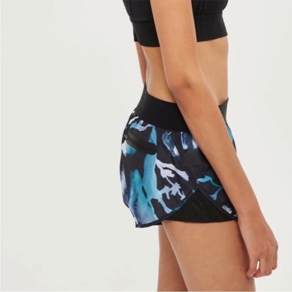 Ivy Park Running Shorts - Ink Cloud Print - Picture 3 of 9